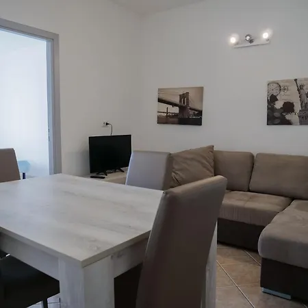 260m Dalla Budoniaffitti *